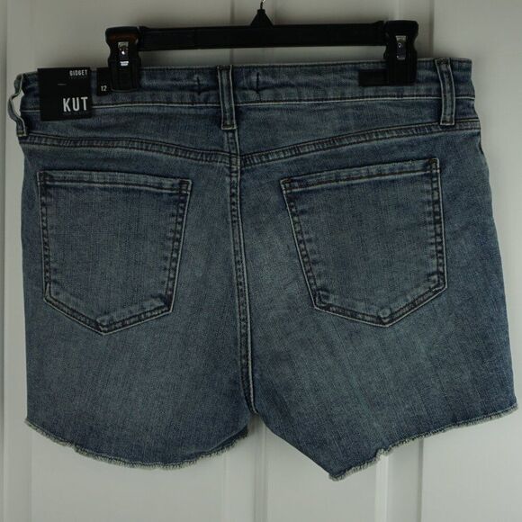 New Kut from the Kloth Gidget Mid-Rise Raw Hem Jean Shorts size 12 - Picture 6 of 13